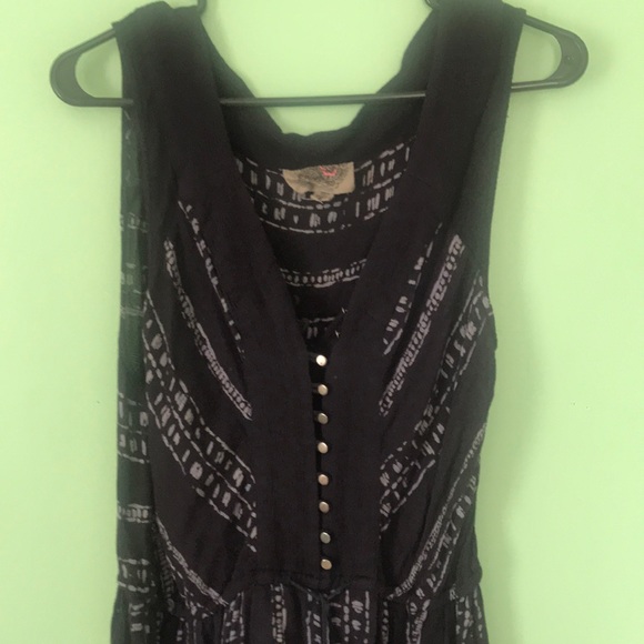 Romper - Picture 2 of 4